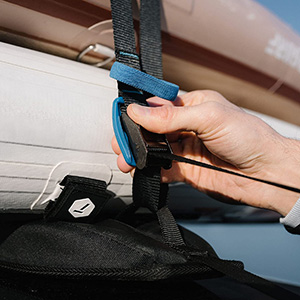 thurso surf sup board roof rack has wear and corrosion resistant metal buckle that is equipped with reinforced teeth to ensure a tight and secure grip.